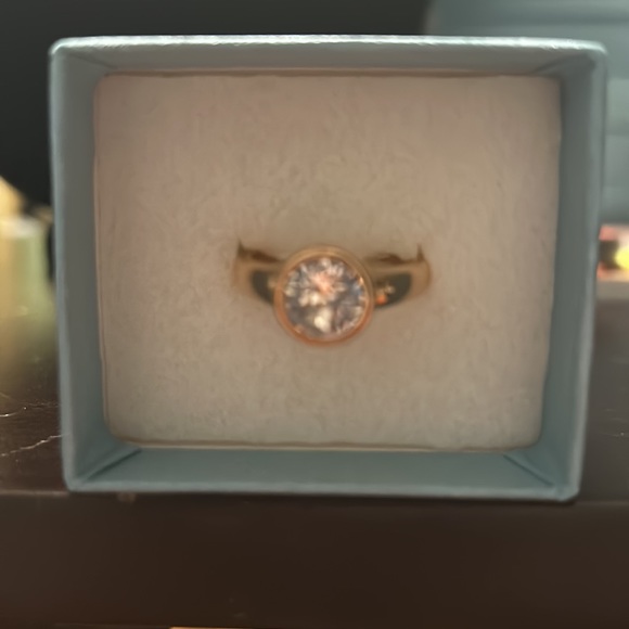 Rose Gold Bliss Ring - Picture 3 of 3